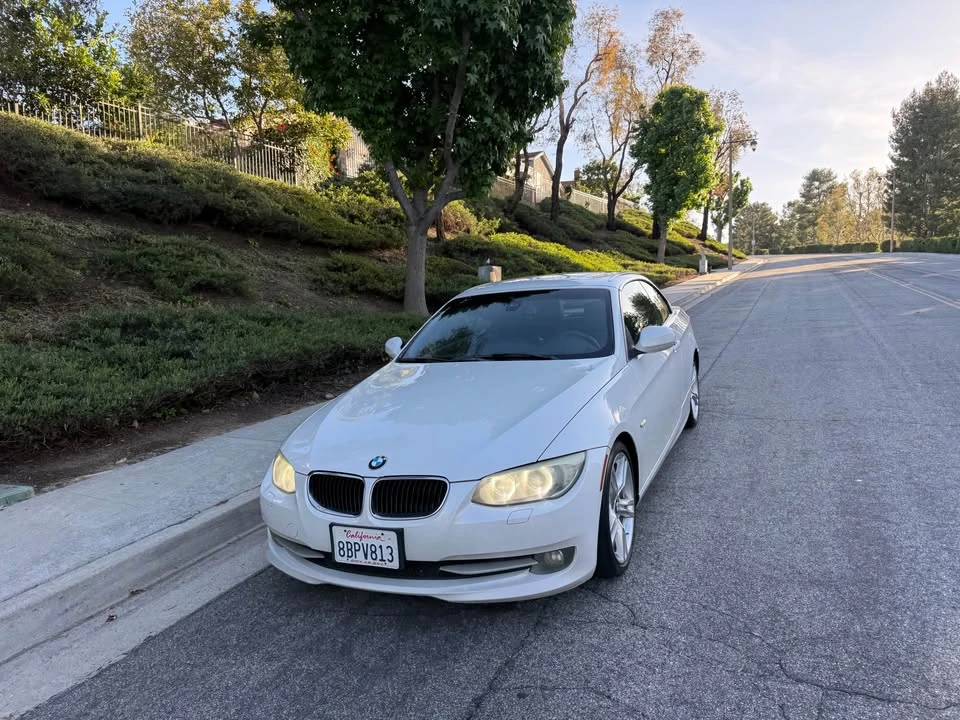 2012 BMW E93 3 Series Convertible - Image 3 of 19