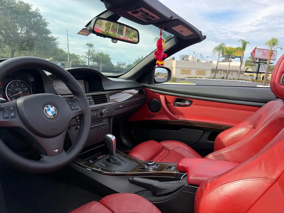 2012 BMW E93 3 Series Convertible - Image 9 of 10
