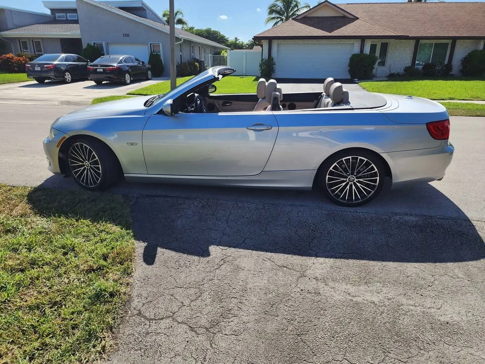 2012 BMW E93 3 Series Convertible - Image 5 of 12