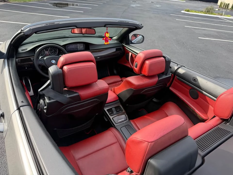 2012 BMW E93 3 Series Convertible - Image 8 of 10