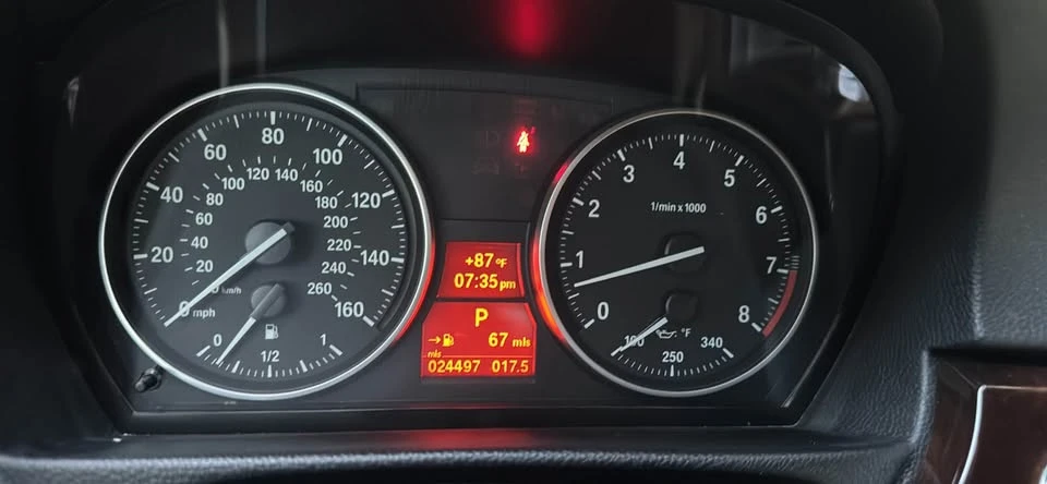 2012 BMW E93 3 Series Convertible - Image 9 of 18