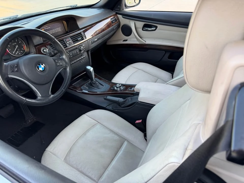 2012 BMW E93 3 Series Convertible - Image 9 of 11
