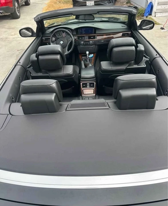 2012 BMW E93 3 Series Convertible - Image 3 of 4
