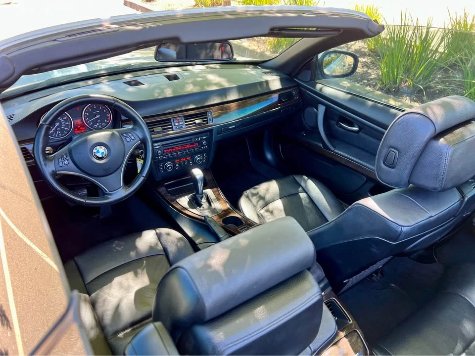2012 BMW E93 3 Series Convertible - Image 11 of 14