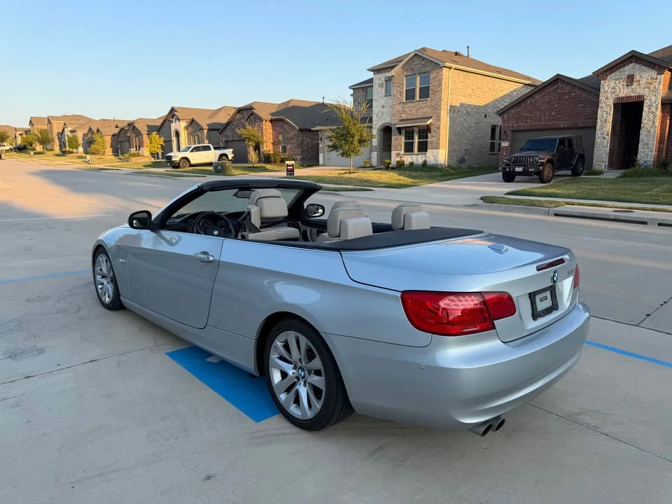 2012 BMW E93 3 Series Convertible - Image 5 of 11