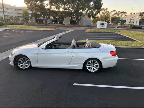 2012 BMW 3 Series 328i Convertible 2D