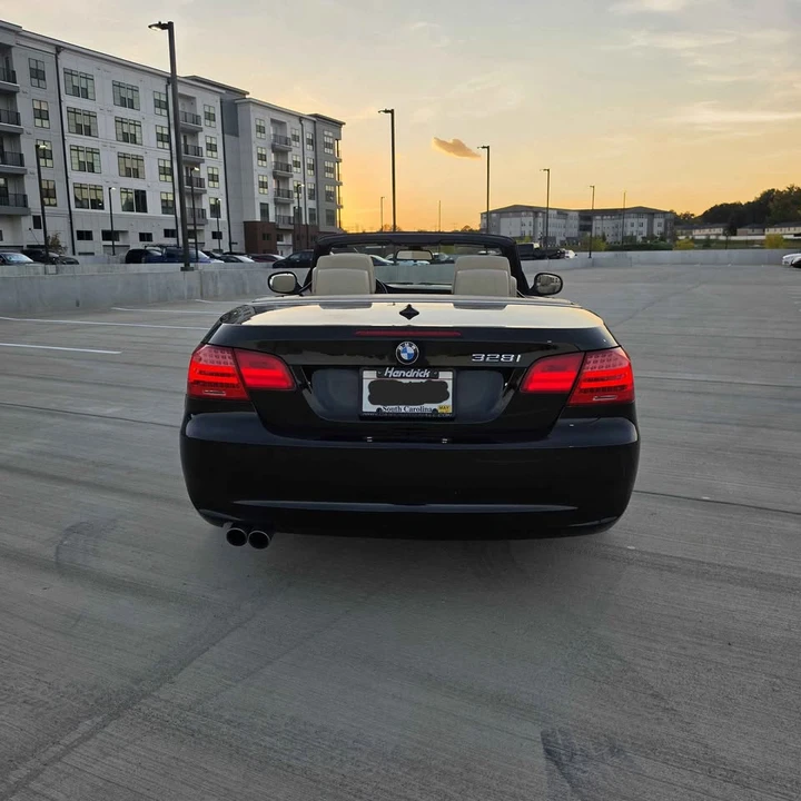 2012 BMW E93 3 Series Convertible - Image 6 of 18