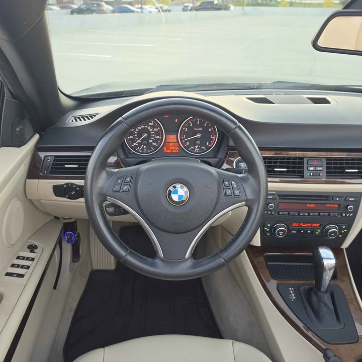 2012 BMW E93 3 Series Convertible - Image 16 of 18