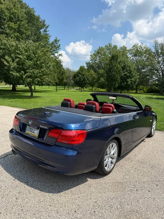 2012 BMW E93 3 Series Convertible - Image 10 of 11