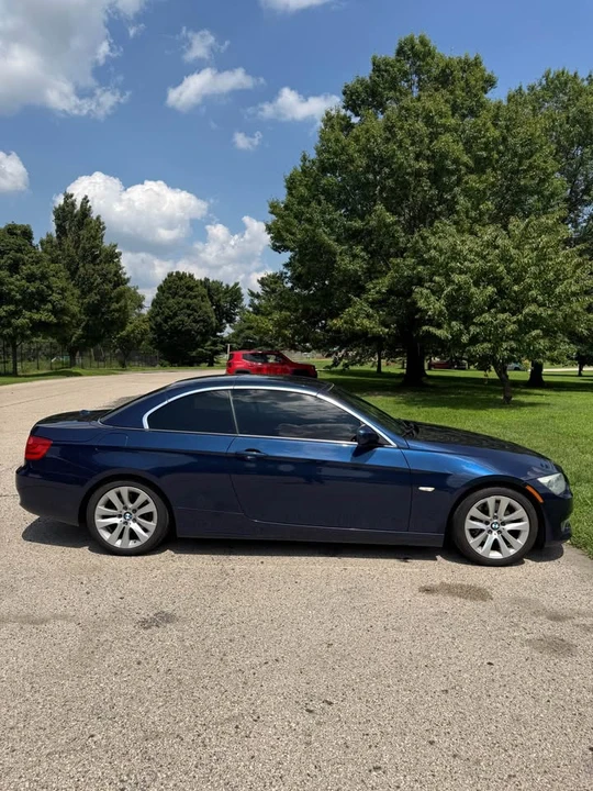2012 BMW E93 3 Series Convertible - Image 5 of 11