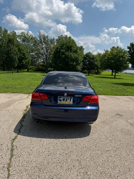 2012 BMW E93 3 Series Convertible - Image 3 of 11