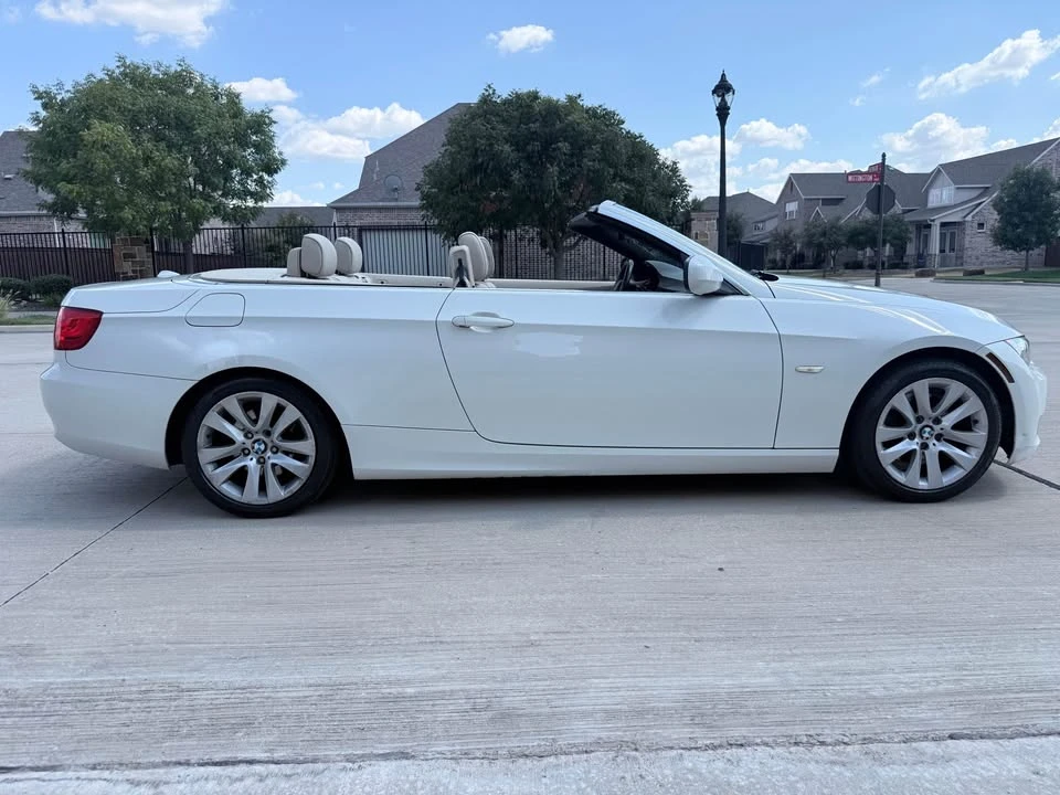 2012 BMW E93 3 Series Convertible - Image 4 of 18