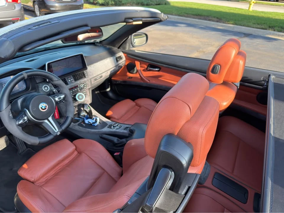 2012 BMW E93 3 Series Convertible - Image 10 of 15