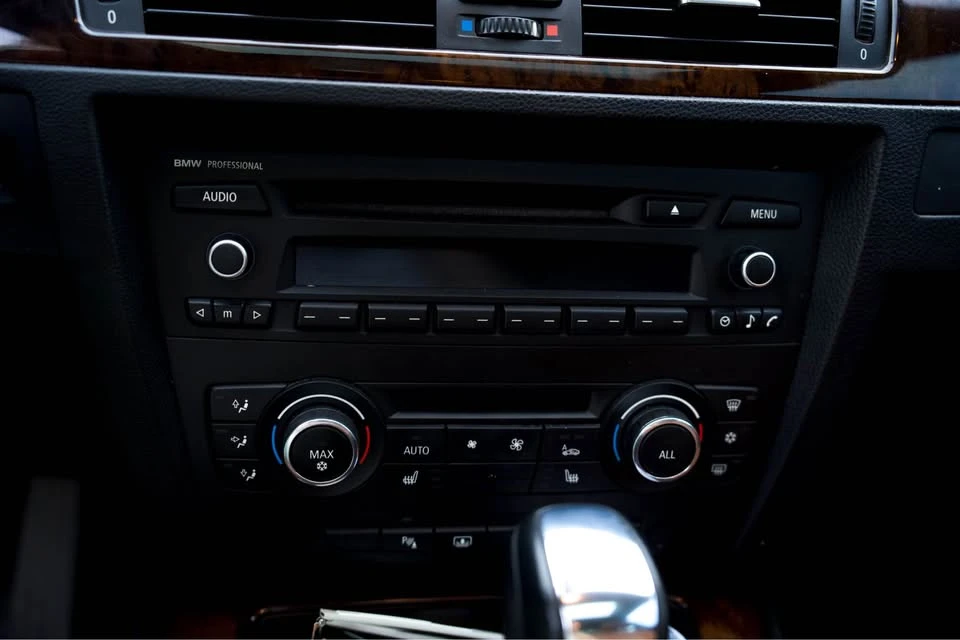 2012 BMW E92 3 Series Coupe - Image 16 of 18