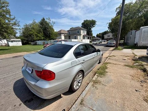2012 BMW 3 Series 328i Sedan 4D