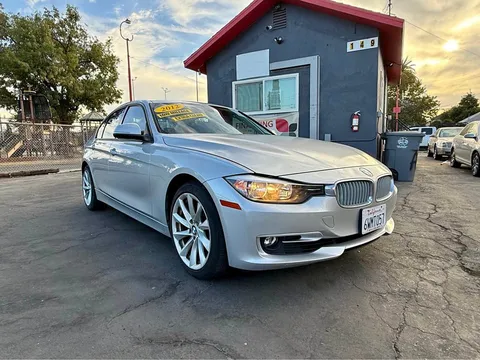 2012 BMW 3 Series 328i Sedan 4D