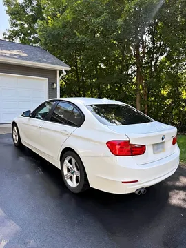 2012 BMW 3 Series 328i Sedan 4D