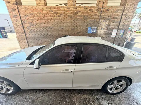 2012 BMW 3 Series 328i Sedan 4D