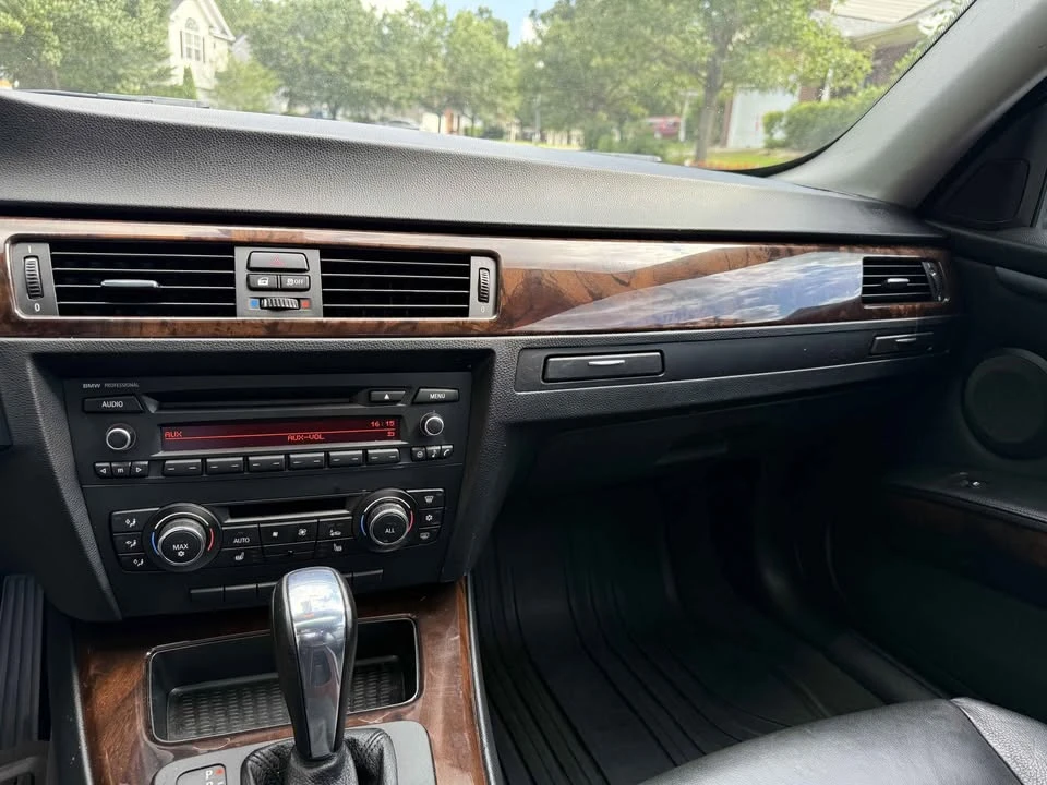 2012 BMW E92 3 Series Coupe - Image 10 of 16