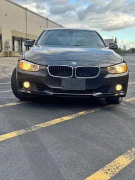2012 BMW 3 Series 328i xDrive Sedan 4D
