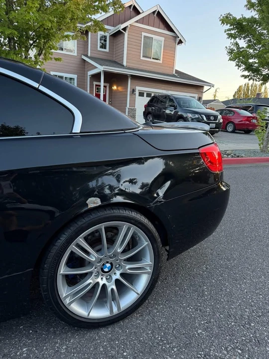 2012 BMW E93 335i Convertible - Image 5 of 12