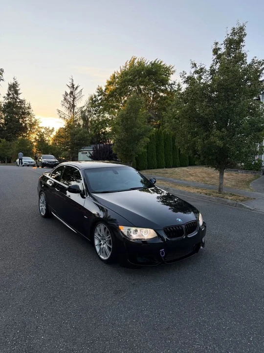 2012 BMW E93 335i Convertible - Image 3 of 12