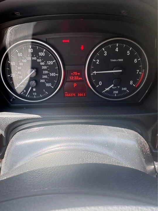 2012 BMW E93 335i Convertible - Image 10 of 10
