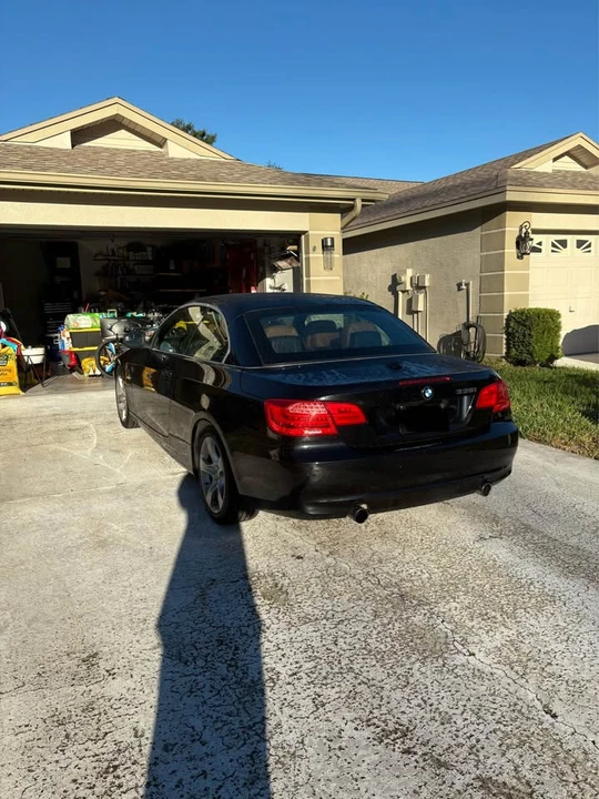 2012 BMW E93 335i Convertible - Image 3 of 10