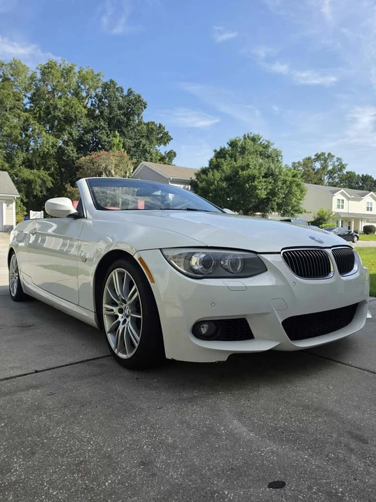 2012 BMW E93 335i Convertible - Image 2 of 11
