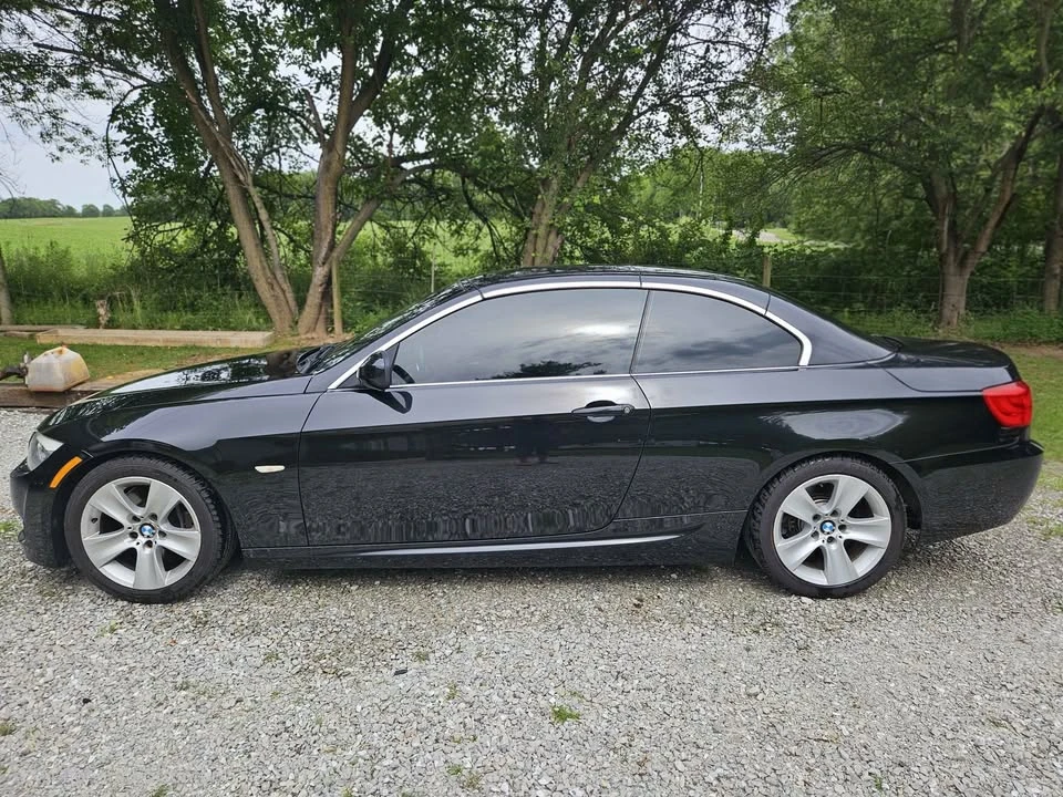 2012 BMW E93 335i Convertible - Image 2 of 7