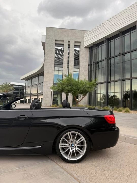 2012 BMW E93 335i Convertible - Image 5 of 20