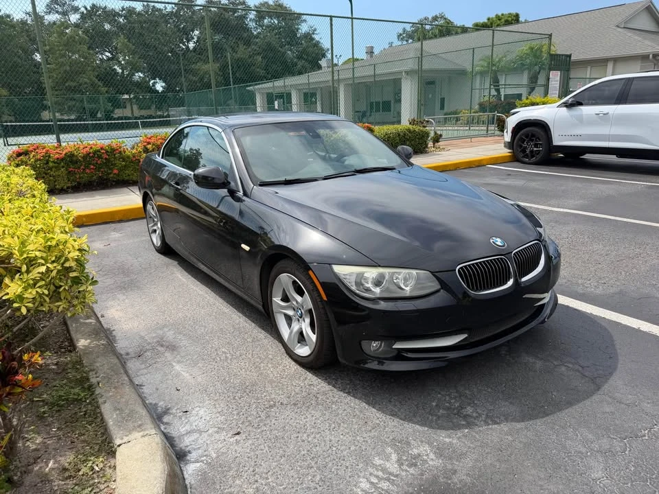2012 BMW E93 335i Convertible - Image 3 of 17