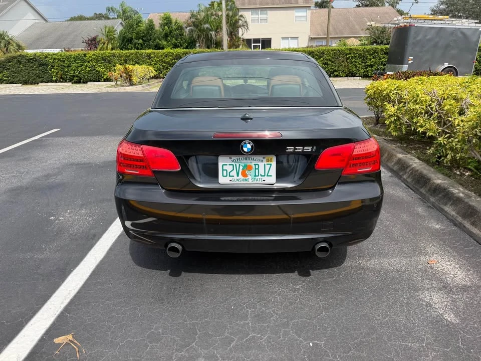 2012 BMW E93 335i Convertible - Image 7 of 18