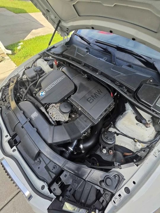 2012 BMW E93 335i Convertible - Image 11 of 11