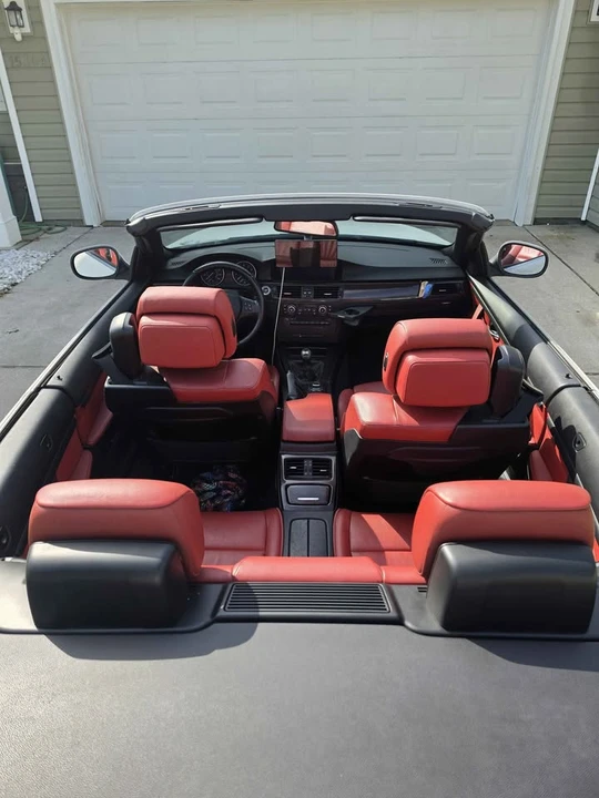 2012 BMW E93 335i Convertible - Image 6 of 11