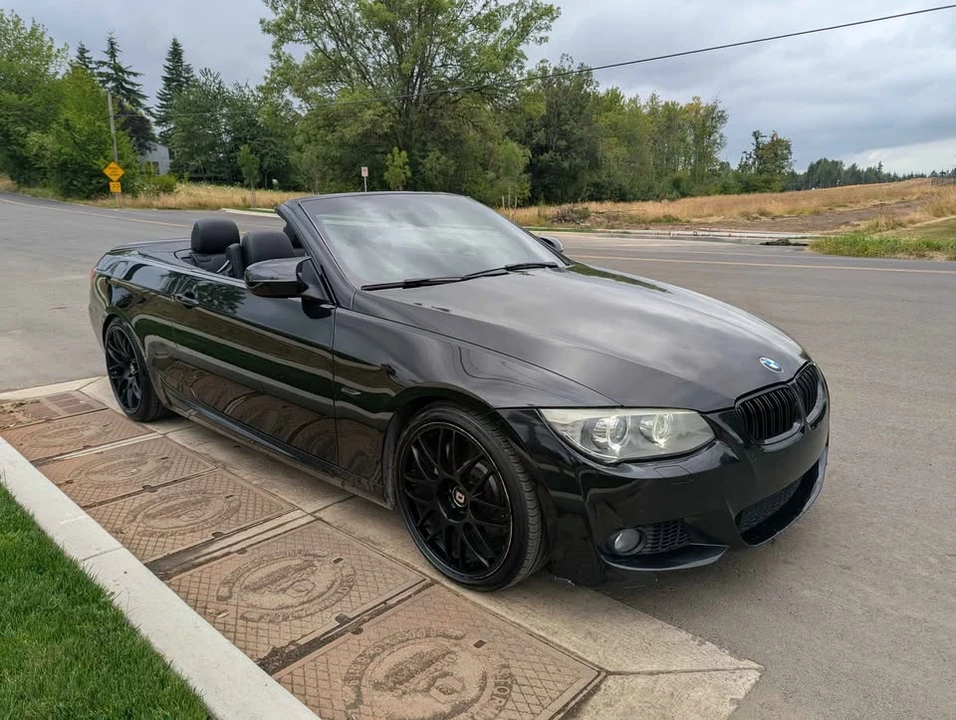 2012 BMW E93 335i Convertible - Image 2 of 20