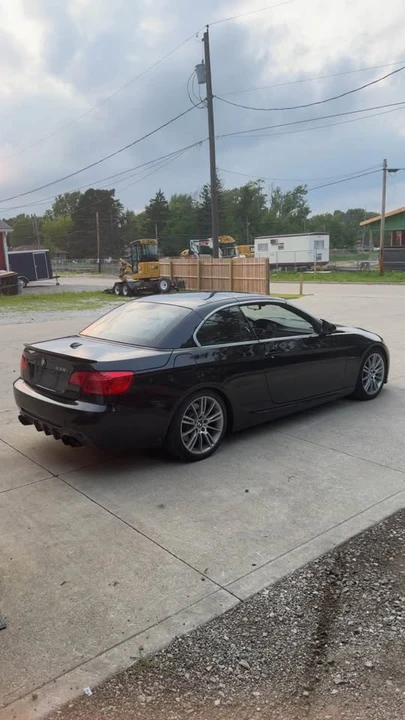 2012 BMW E93 335i Convertible - Image 2 of 7