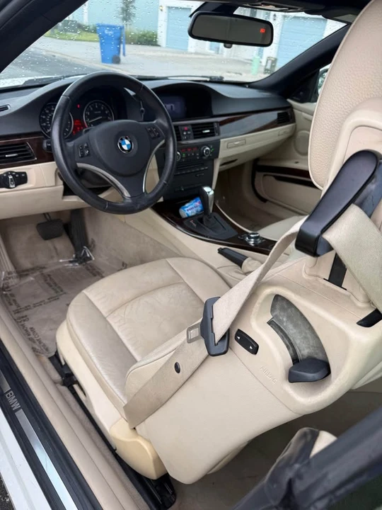2012 BMW E93 335i Convertible - Image 3 of 8