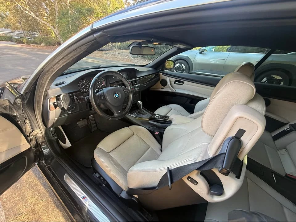 2012 BMW E93 335i Convertible - Image 8 of 13