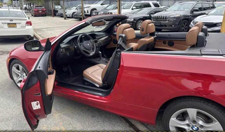 2012 BMW E93 335i Convertible - Image 5 of 5