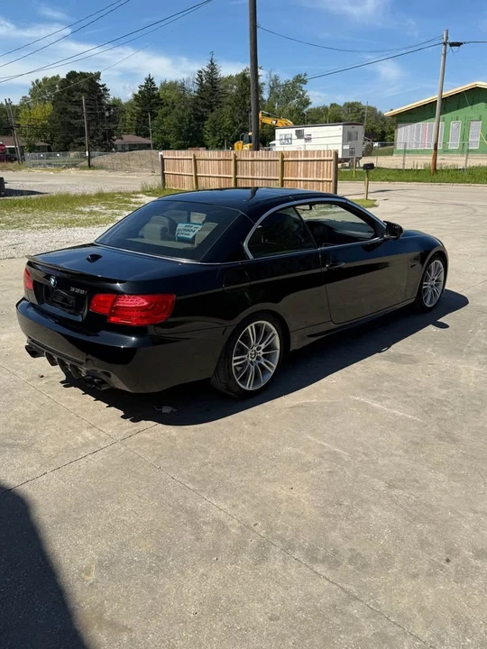 2012 BMW E93 335i Convertible - Image 5 of 6