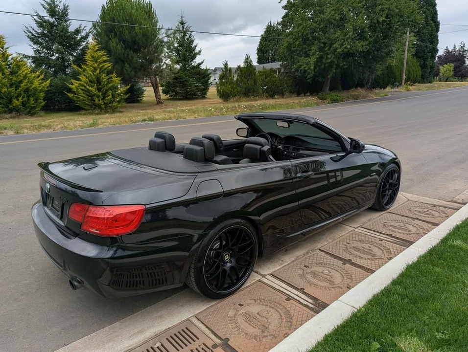 2012 BMW E93 335i Convertible - Image 3 of 20
