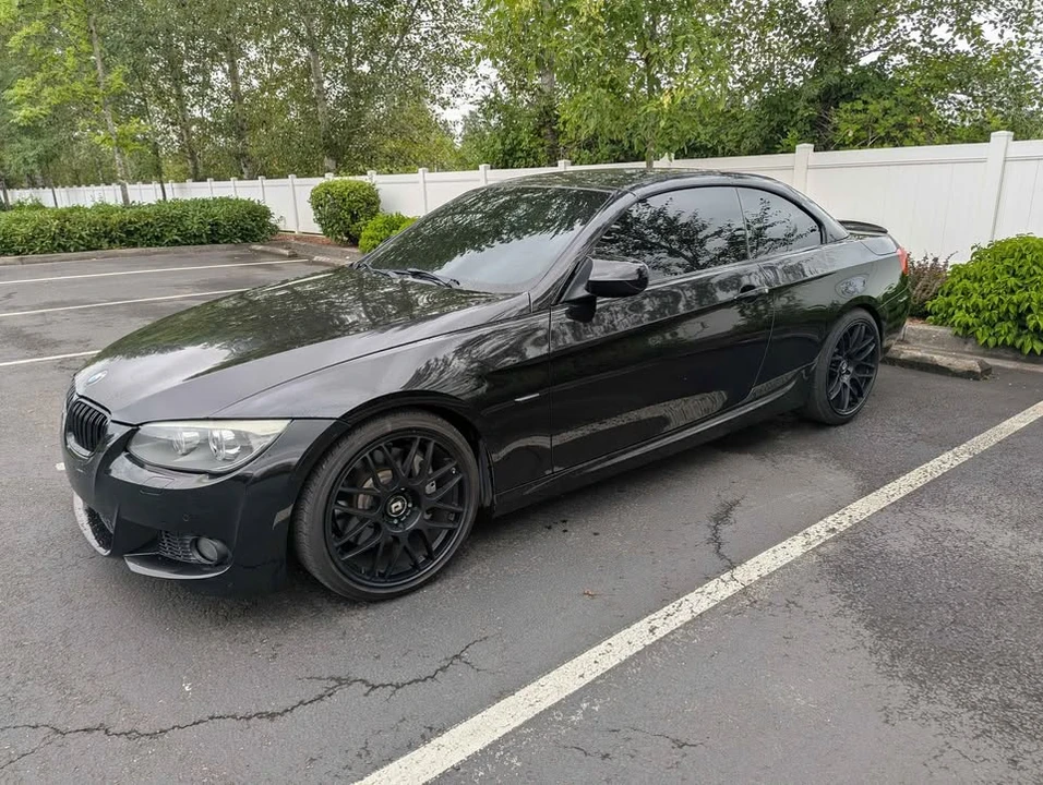 2012 BMW E93 335i Convertible - Image 13 of 20