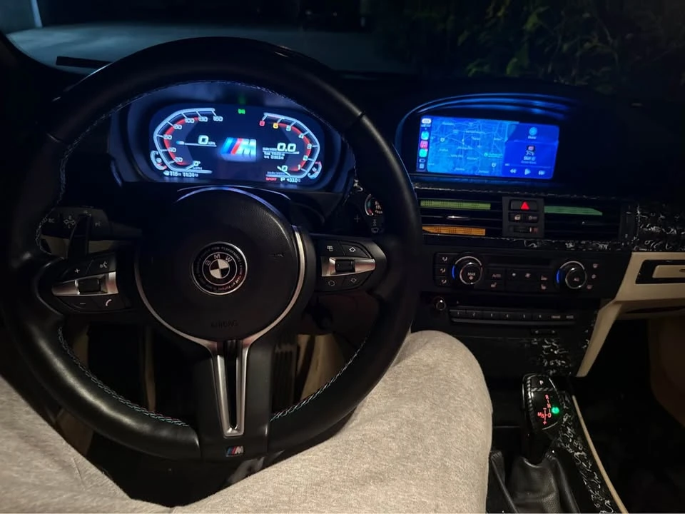 2012 BMW E93 335i Convertible - Image 6 of 6