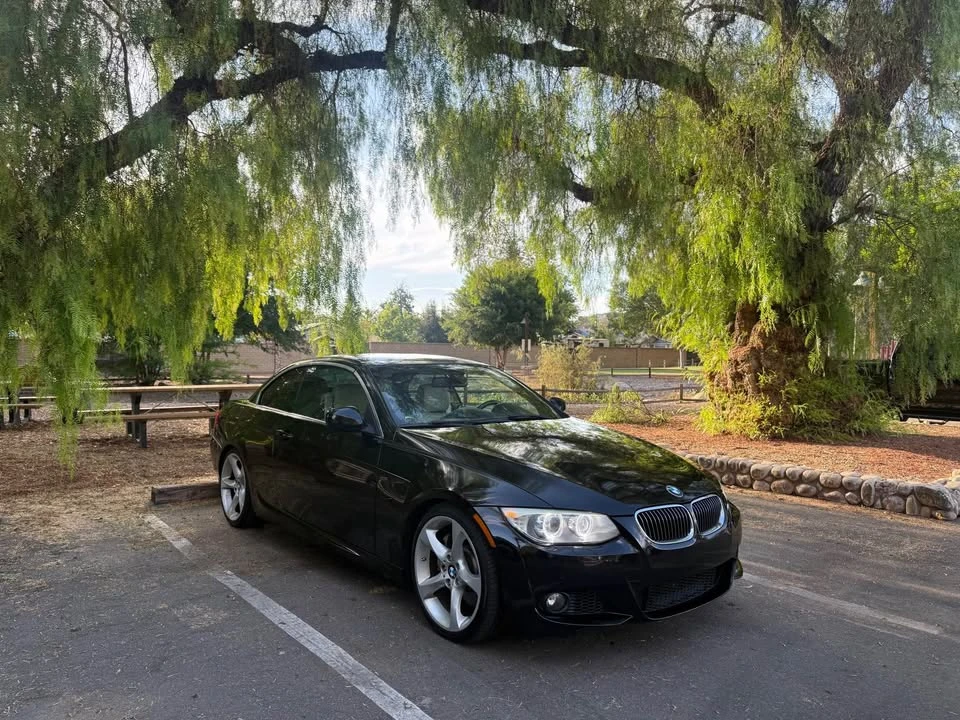2012 BMW E93 335i Convertible - Image 6 of 13
