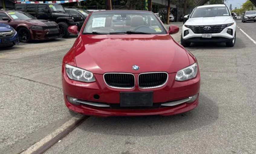 2012 BMW E93 335i Convertible - Image 2 of 5