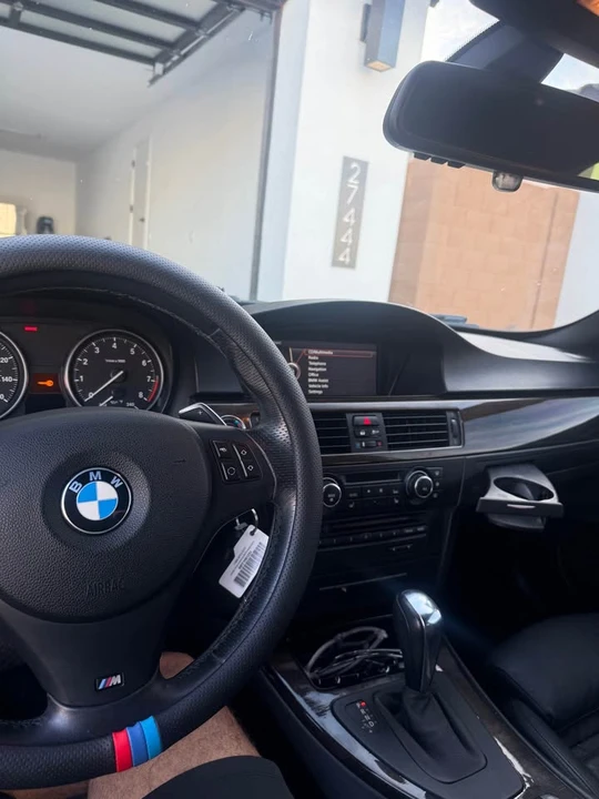 2012 BMW E93 335i Convertible - Image 12 of 12
