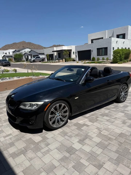 2012 BMW E93 335i Convertible - Image 5 of 12