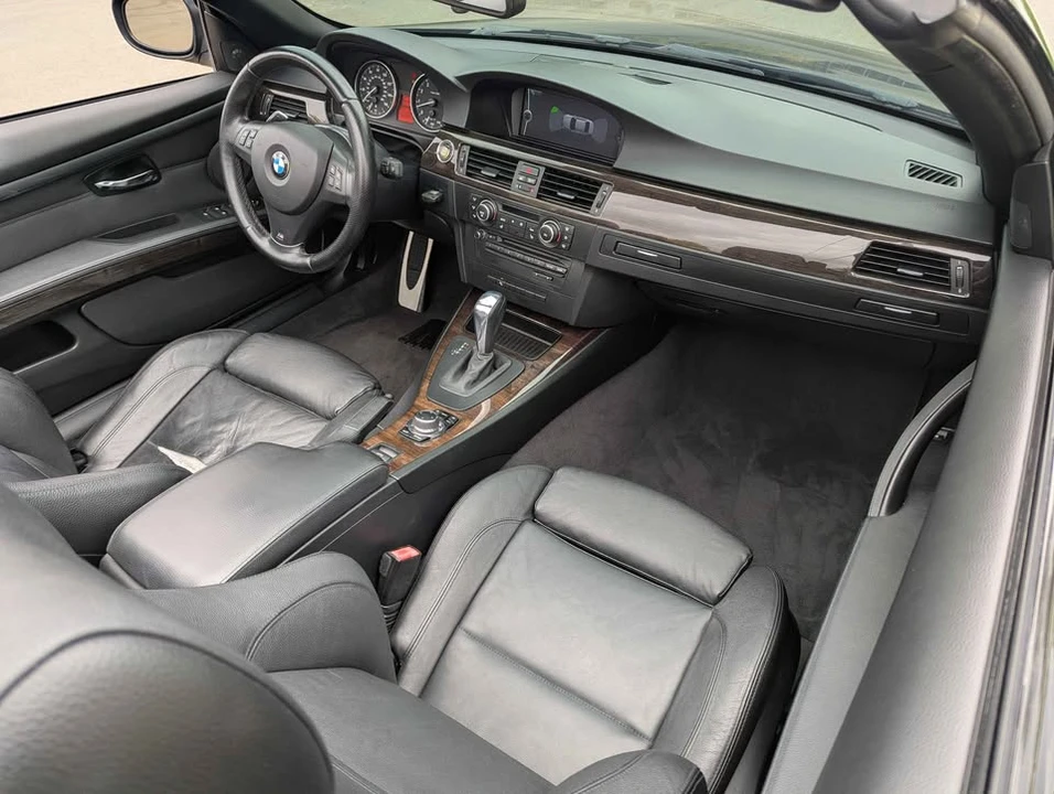 2012 BMW E93 335i Convertible - Image 10 of 20
