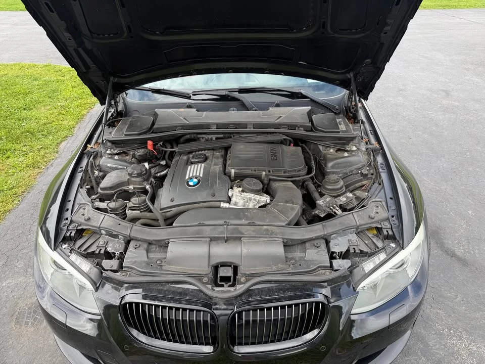 2012 BMW E93 335i Convertible - Image 15 of 20